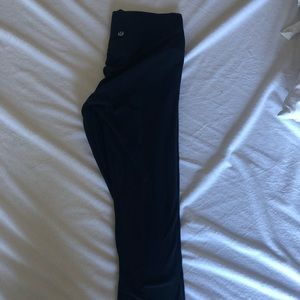 Lululemon Navy 21” Align Leggings